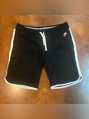 Nike Wonen’s Black Drawstring Athletic Shorts with White Trim